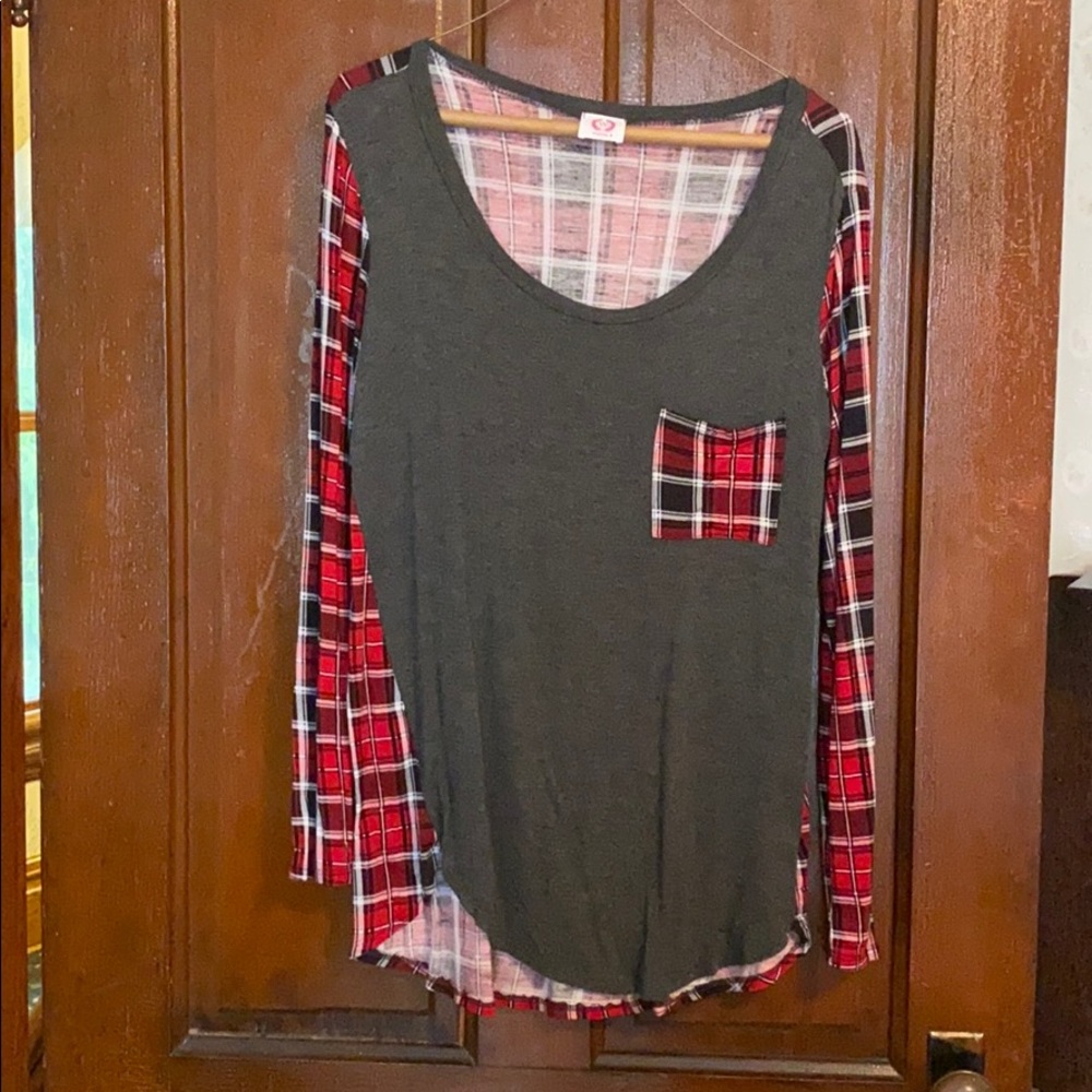 Wanna B plaid pocket shirt